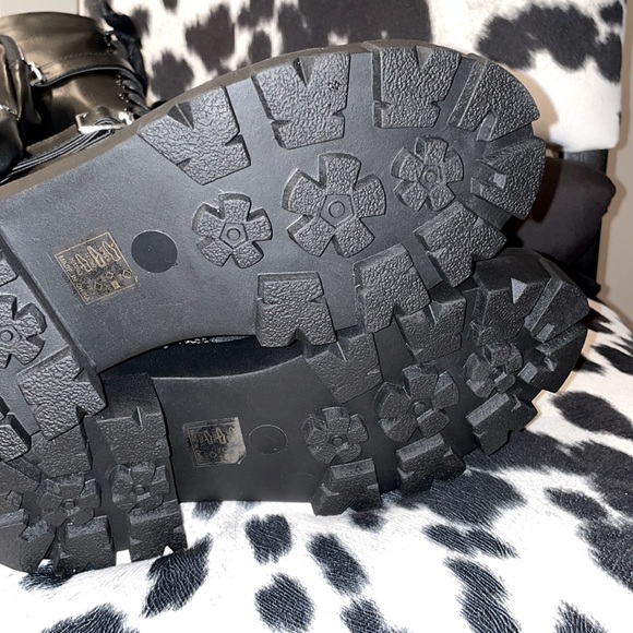 AWANG x Dolls Kill Tactical Double Zippered Pouch Knee High Combat Boots - NWT - Picture 9 of 10